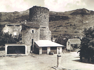 Maison écrasée par l’effondrement de la Tour (1951)